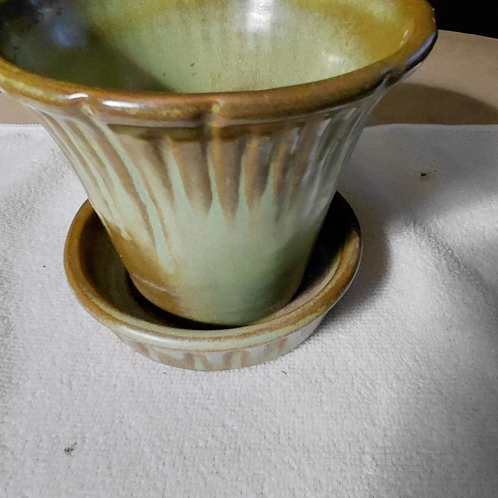 Green and Brown Drip Glaze Ceramic Planter with Saucer - Picture 5 of 10